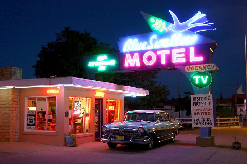 Cars sur la route 66