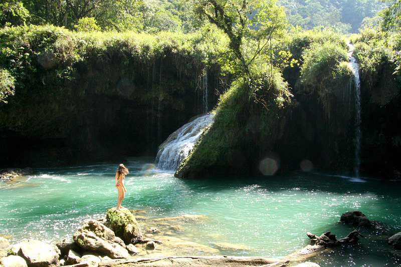 près des cascades à Semuc Champey