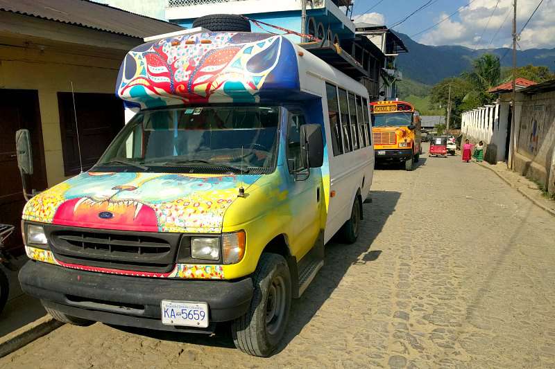 Un bus de voyage au Guatemala
