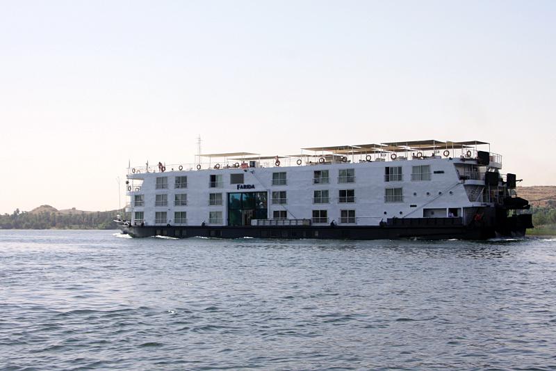 Croisière sur le Nil en Égypte : ferry
